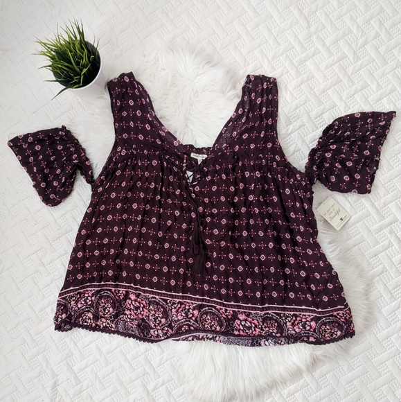 {Belle Du Hour} NEW Cold Shoulder Peasant Top - Picture 2 of 6